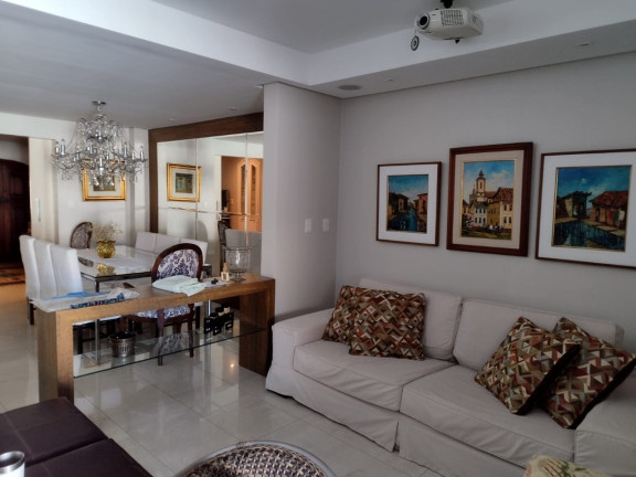Casa com 3 Quartos à Venda,  em Itaigara - Salvador