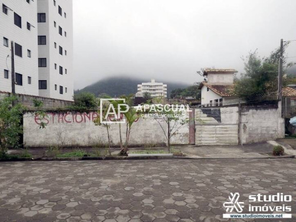 Terreno à Venda, 600 m² em Caraguatatuba
