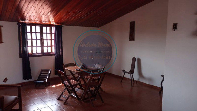 Imagem Casa com 4 Quartos à Venda, 200 m²