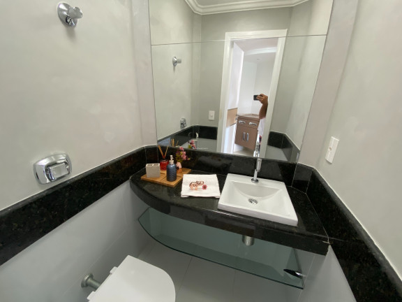 Imagem Imóvel com 3 Quartos à Venda, 187 m² em Centro - Guarapari