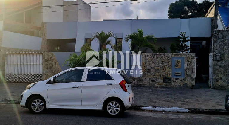 Casa com 6 Quartos à Venda, 540 m² em Parque Turf Club - Campos Dos Goytacazes