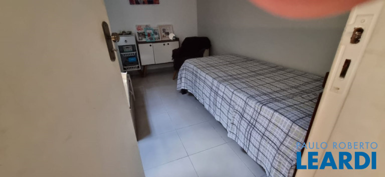 Imagem Casa com 4 Quartos à Venda, 117 m² em Vila Alzira - Santo André