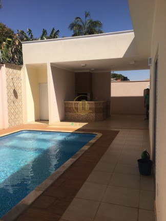 Casa com 3 Quartos à Venda, 210 m² em Loteamento Recanto Do Lago - São José Do Rio Preto