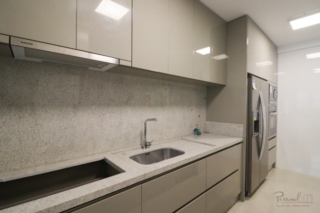 Imagem Apartamento com 3 Quartos à Venda, 287 m² em Centro - Florianópolis Imagem Apartamento com 3 Quartos à Venda, 287 m² em Centro - Florianópolis