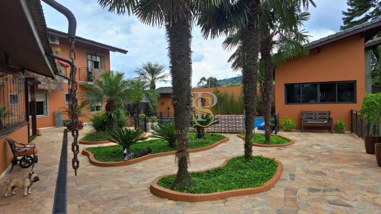 Imagem Casa com 8 Quartos à Venda, 850 m² em Serra Da Cantareira - Mairiporã Imagem Casa com 8 Quartos à Venda, 850 m² em Serra Da Cantareira - Mairiporã