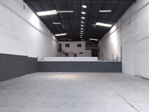 Galpão para Alugar, 800 m² em Ayrosa - Osasco