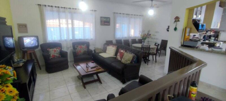 Imagem Casa com 3 Quartos à Venda, 390 m² em Parque Daville - Peruíbe Imagem Casa com 3 Quartos à Venda, 390 m² em Parque Daville - Peruíbe