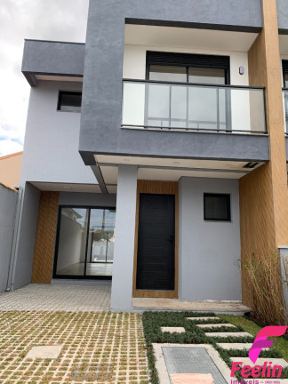 Imagem Casa com 3 Quartos à Venda, 157 m² em Campeche - Florianópolis Imagem Casa com 3 Quartos à Venda, 157 m² em Campeche - Florianópolis