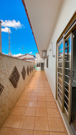 Imagem Casa com 3 Quartos à Venda, em Centro - Franca Imagem Casa com 3 Quartos à Venda, em Centro - Franca