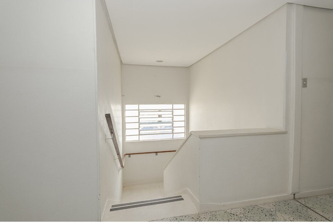 Imagem Imóvel com 2 Quartos à Venda, em Menino Deus - Porto Alegre Imagem Imóvel com 2 Quartos à Venda, em Menino Deus - Porto Alegre