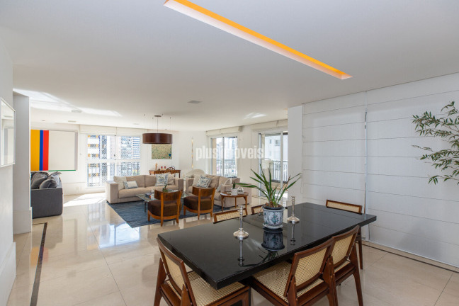 Imagem Apartamento com 4 Quartos à Venda, 315 m² em Moema - São Paulo Imagem Apartamento com 4 Quartos à Venda, 315 m² em Moema - São Paulo