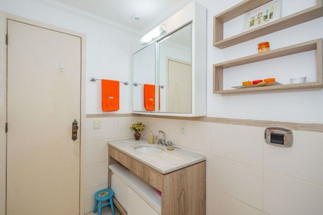 Imagem Imóvel com 3 Quartos à Venda, 110 m² em Santa Tereza - Porto Alegre Imagem Imóvel com 3 Quartos à Venda, 110 m² em Santa Tereza - Porto Alegre