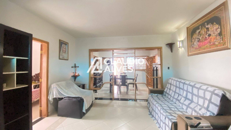 Imagem Casa com 4 Quartos à Venda, 392 m² em Jardim Cruzeiro - Feira De Santana
