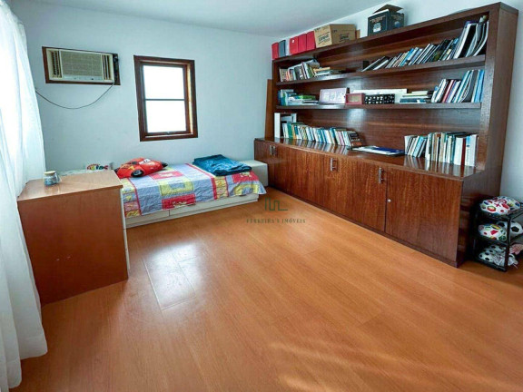 Imagem Casa com 3 Quartos à Venda, 302 m² em Piratininga - Niterói