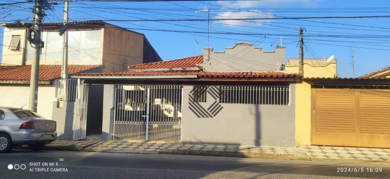 Casa com 2 Quartos à Venda, 164 m² em árvore Grande - Sorocaba