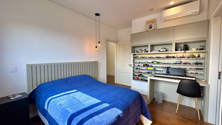Imagem Casa com 4 Quartos à Venda, 322 m² em Alphaville - Santana De Parnaíba Imagem Casa com 4 Quartos à Venda, 322 m² em Alphaville - Santana De Parnaíba