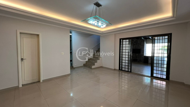 Imagem Casa com 3 Quartos à Venda, 351 m² em Vivendas Do Bosque - Campo Grande Imagem Casa com 3 Quartos à Venda, 351 m² em Vivendas Do Bosque - Campo Grande