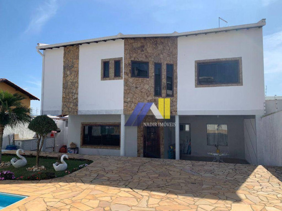 Casa com 4 Quartos à Venda, 242 m² em Altavile - Pouso Alegre