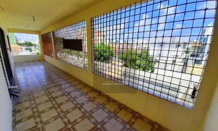 Imagem Casa com 8 Quartos à Venda, 300 m² em Casa Caiada - Olinda Imagem Casa com 8 Quartos à Venda, 300 m² em Casa Caiada - Olinda