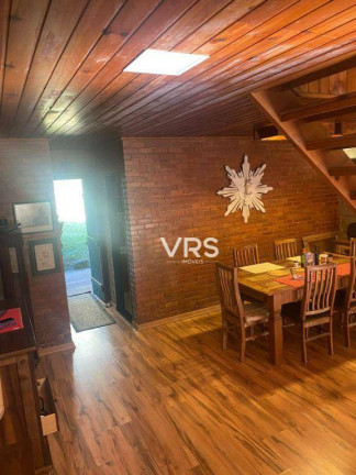 Imagem Casa com 2 Quartos à Venda, 126 m² em Jardim Cascata - Teresópolis Imagem Casa com 2 Quartos à Venda, 126 m² em Jardim Cascata - Teresópolis