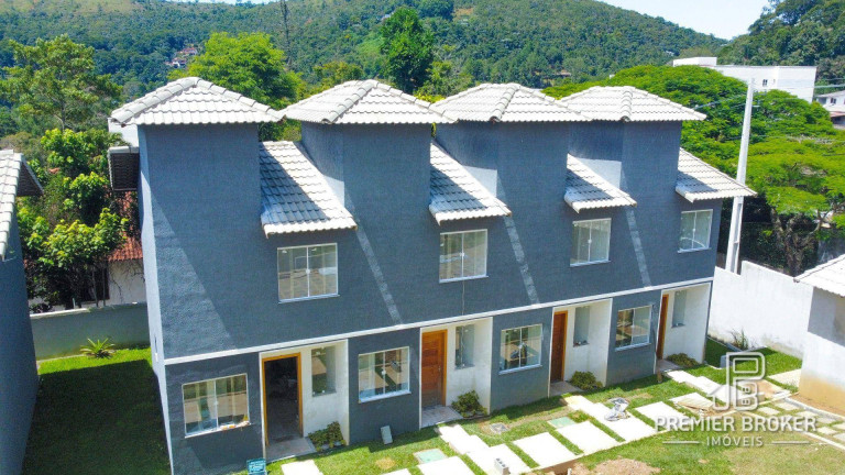 Imagem Casa com 2 Quartos à Venda, 54 m² em Cascata Do Imbuí - Teresópolis