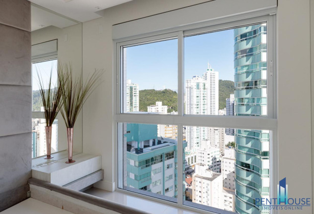 Imagem Apartamento com 4 Quartos à Venda, 167 m² em Centro - Balneário Camboriú Imagem Apartamento com 4 Quartos à Venda, 167 m² em Centro - Balneário Camboriú