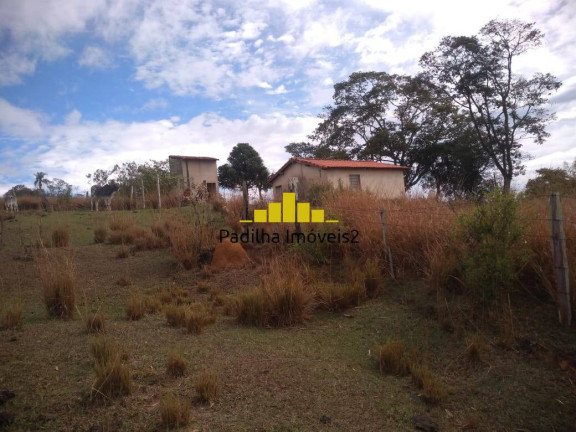 Chácara à Venda, 4 m² em Rural - Capela Do Alto