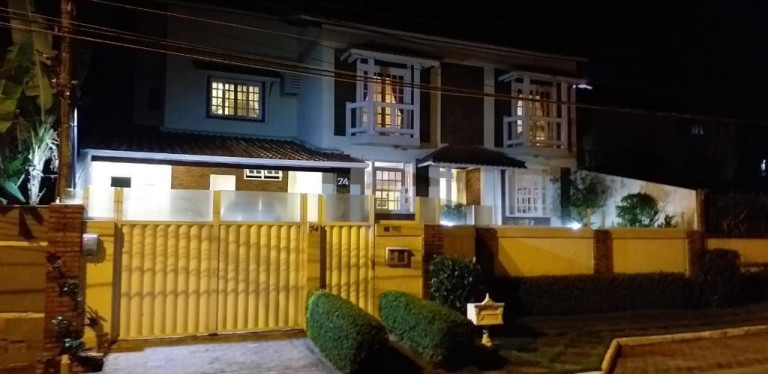 Imagem Casa com 6 Quartos à Venda, 710 m² em Camboinhas - Niterói