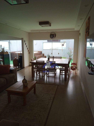 Imagem Imóvel com 3 Quartos à Venda, 232 m² em Concórdia Ii - Araçatuba