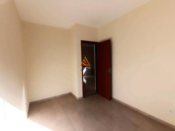 Imagem Casa com 2 Quartos à Venda, 93 m²