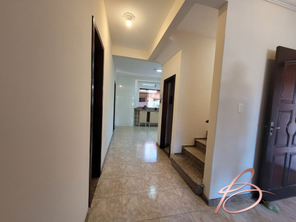 Imagem Sobrado com 3 Quartos à Venda, 231 m² em Centro - Balneário Camboriú