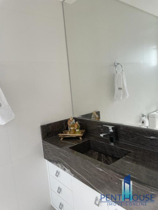 Imagem Apartamento com 3 Quartos à Venda, 128 m² em Centro - Balneário Camboriú Imagem Apartamento com 3 Quartos à Venda, 128 m² em Centro - Balneário Camboriú