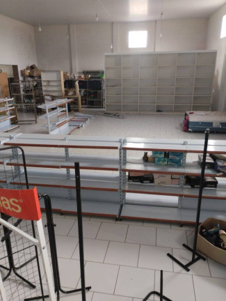 Sala Comercial para Alugar, 270 m² em Bandeirantes - Arapongas