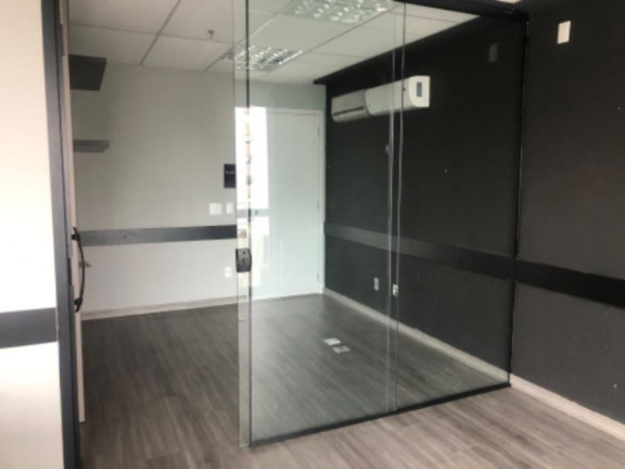 Sala Comercial à Venda, 42 m² em Pinheiros - São Paulo