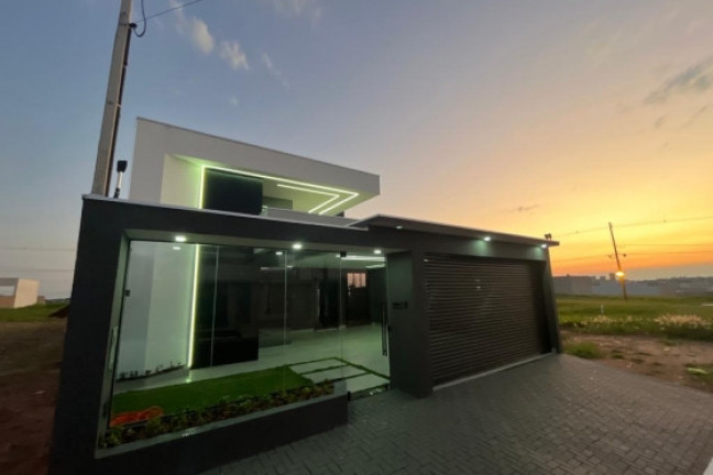 Casa à Venda, 220 m² em Parque Metropolitano I - Umuarama