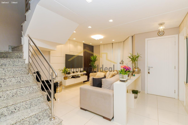 Imagem Casa com 4 Quartos à Venda, 200 m² em Jardim Das Américas - Curitiba Imagem Casa com 4 Quartos à Venda, 200 m² em Jardim Das Américas - Curitiba