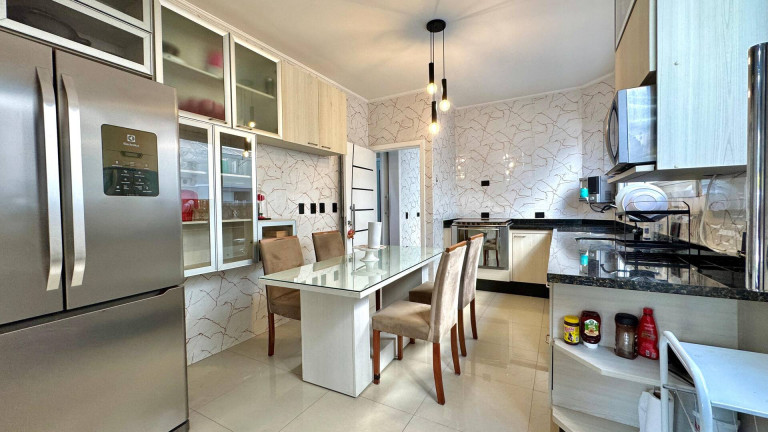 Imagem Casa com 4 Quartos à Venda, 360 m² em Santana De Parnaíba