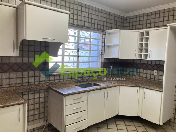 Imagem Sobrado com 3 Quartos à Venda, 217 m² em Jardim Ubirama - Lençóis Paulista