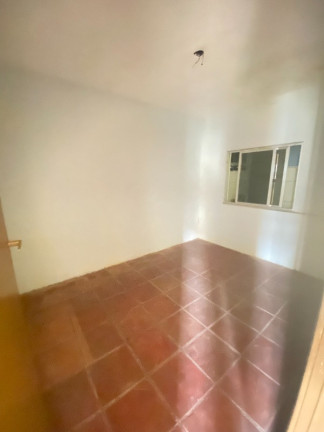 Imagem Casa com 2 Quartos à Venda, 84 m² em Saracuruna - Duque De Caxias