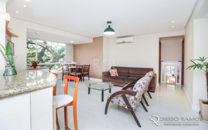 Imagem Apartamento com 2 Quartos à Venda, 82 m² em Jardim Botânico - Porto Alegre
