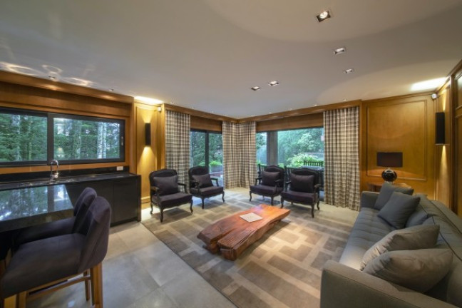 Apartamento com 3 Quartos à Venda, 319 m² em Planalto - Gramado