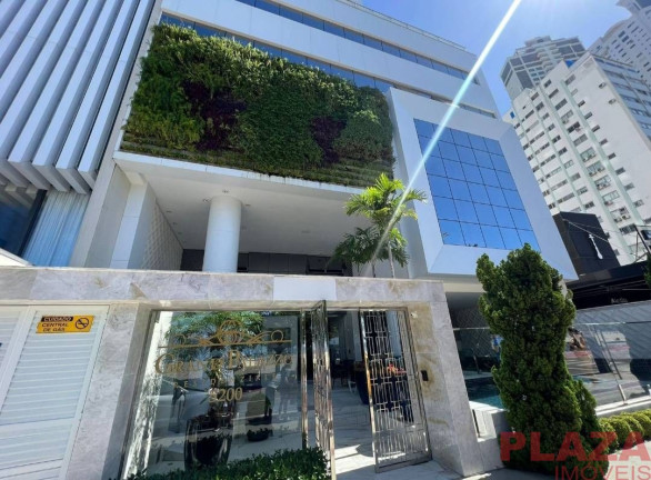 Apartamento com 3 Quartos à Venda, 218 m² em Centro - Balneário Camboriú