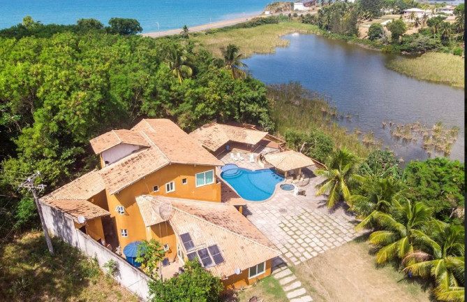 Casa com 6 Quartos à Venda, 1.000 m² em Meaípe - Guarapari