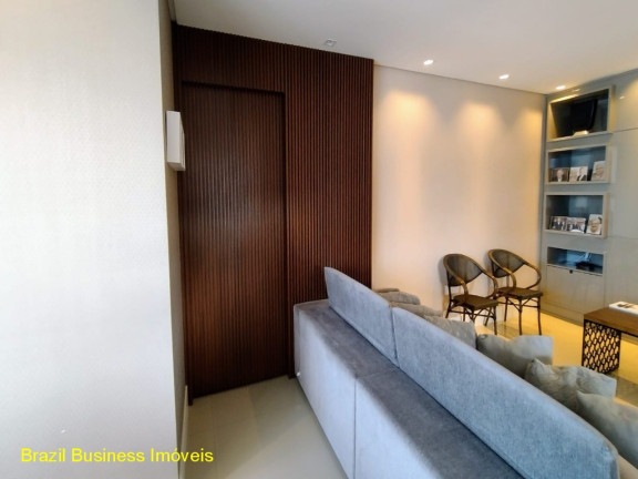 Imagem Imóvel com 3 Quartos à Venda, 128 m² em Centro - Balneário Camboriú