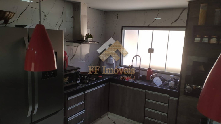 Imagem Casa com 4 Quartos à Venda, 250 m² em São Carlos