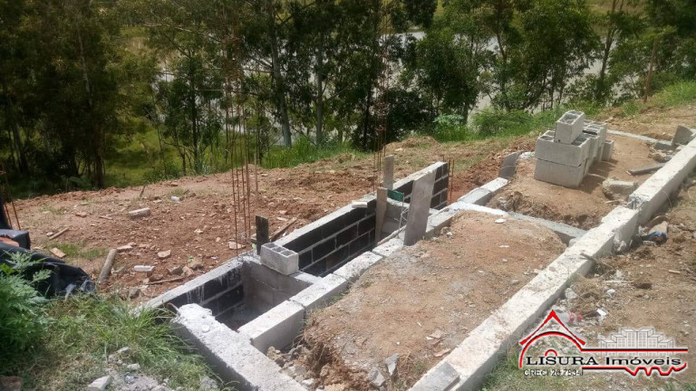 Terreno à Venda, 180 m² em Bandeira Branca - Jacareí
