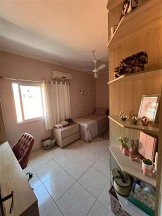 Imagem Sobrado com 3 Quartos à Venda, 130 m² em Tupi - Praia Grande