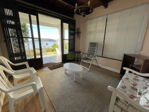 Imagem Casa com 4 Quartos para Alugar ou Temporada, 70 m² em Centro - Porto Belo Imagem Casa com 4 Quartos para Alugar ou Temporada, 70 m² em Centro - Porto Belo