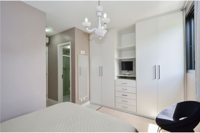 Imagem Apartamento com 3 Quartos à Venda, 92 m² em Moema - São Paulo