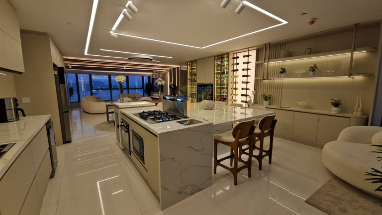 Imagem Apartamento com 4 Quartos à Venda, 265 m² em Barra Sul - Balneário Camboriú Imagem Apartamento com 4 Quartos à Venda, 265 m² em Barra Sul - Balneário Camboriú